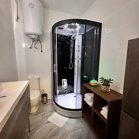 Rina Apartments, Cozy Riverside In Luce, Near Logar Valley *