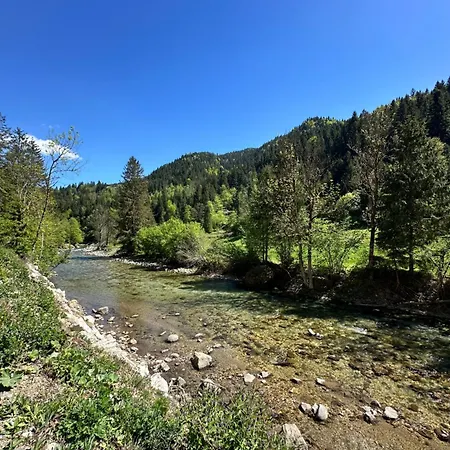 Rina Apartments, Cozy Riverside In Luce, Near Logar Valley